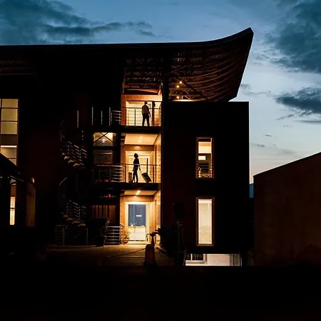 Luna Nova San Valentino Torio